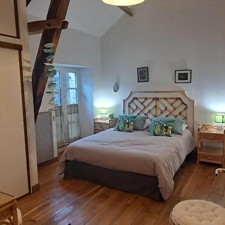 Le Bancarel, 6 Personnes Entre Lot Et Dordogne Ferienhaus